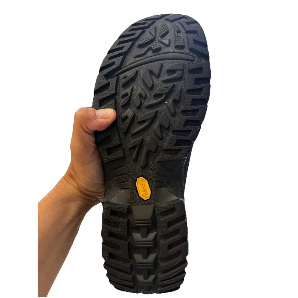 UGG black butte